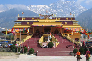 Taxi Hire in Dharamshala